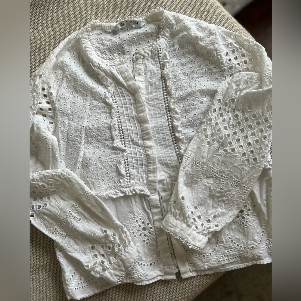 Zara white blouse | Dainty white shirt